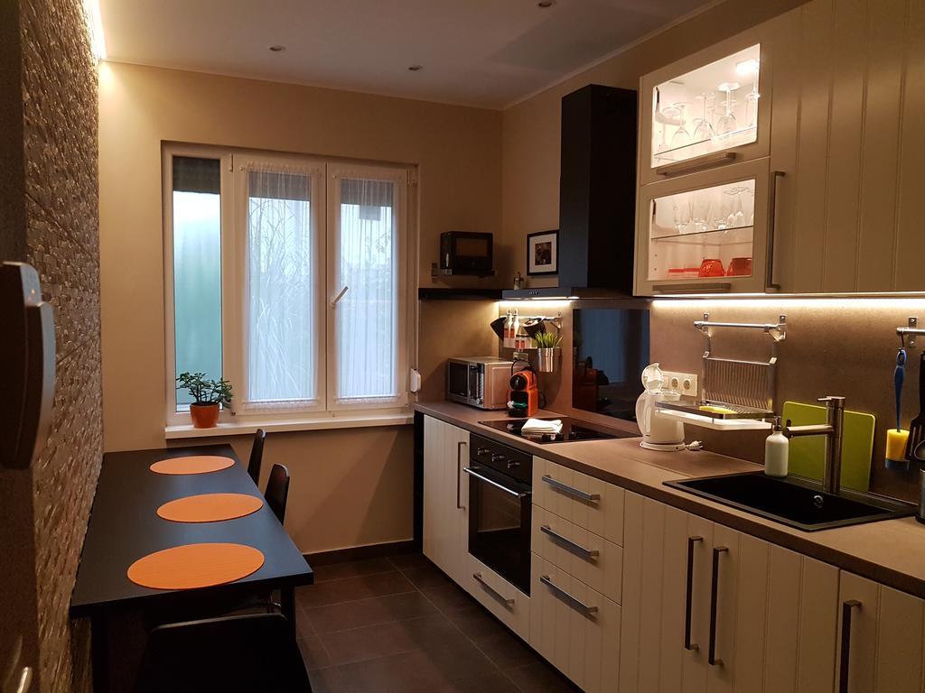Mgtels Apartman - With Private Parking Budapešť Exteriér fotografie